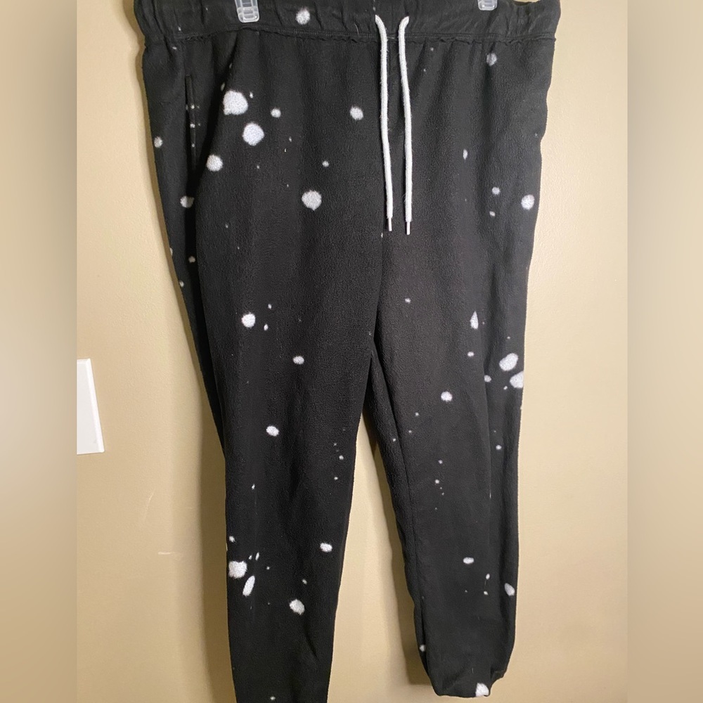 black and white poladot joggers